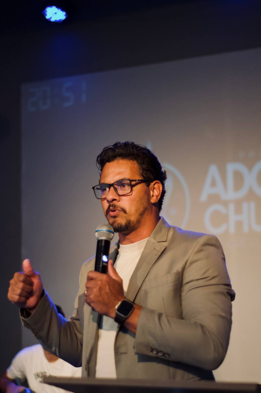 Pr. Edu Machado